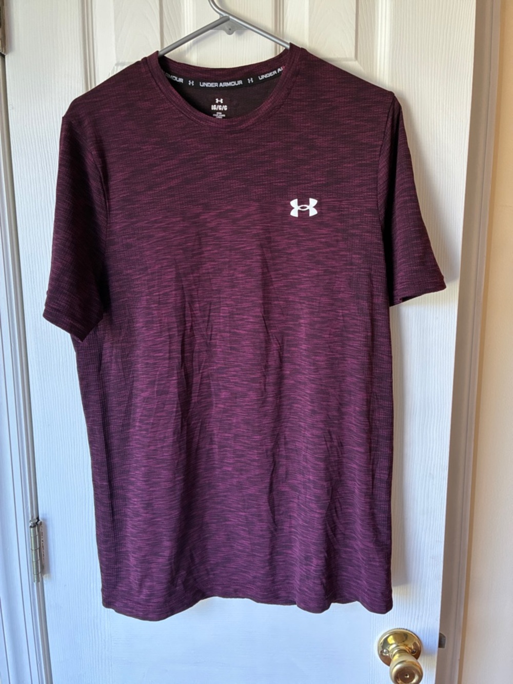 Under Armour Men’s Heathered Maroon Performance Tee with White Logo